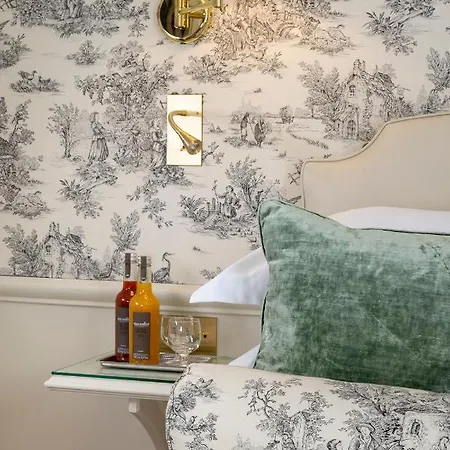 Du Champ De Mars Отель Париж