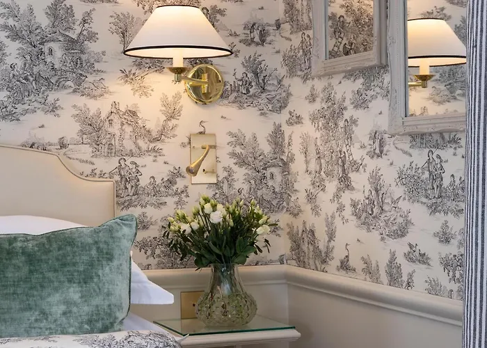 Du Champ De Mars Paris