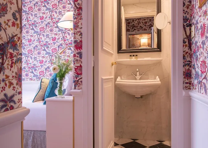 Hotel Du Champ De Mars 3*