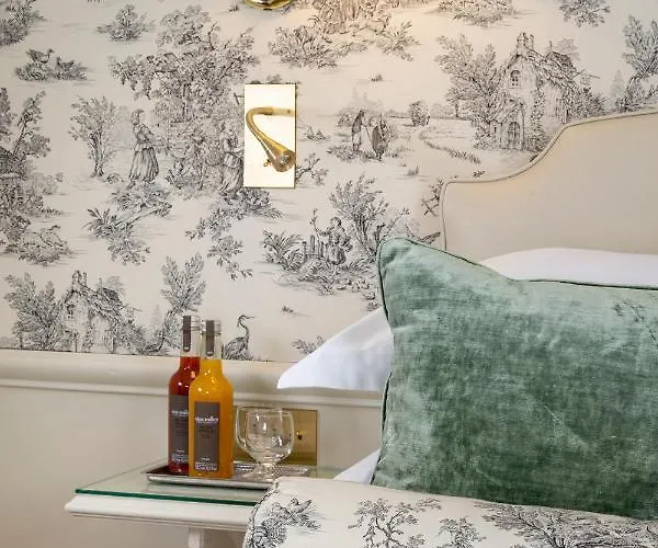 Du Champ De Mars Hotel Paris