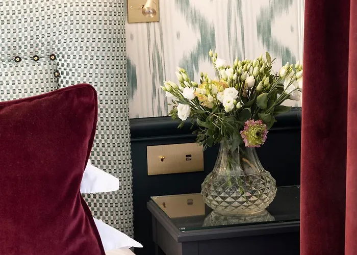 Du Champ De Mars Hotel