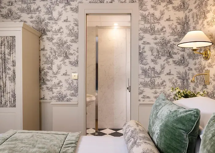 Hotel Du Champ De Mars Paris